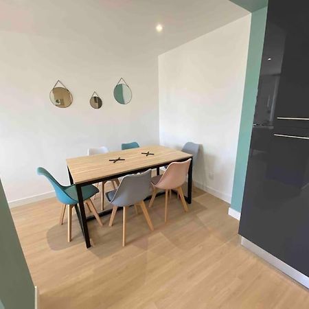 Appartement Familial, 2 Chambres, En Rdc Sur Cour Saint-Florentin  Exterior foto
